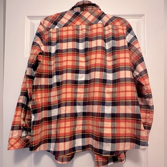 Natural Reflections Women's Button Down Flannel. Size XL. - Picture 3 of 4